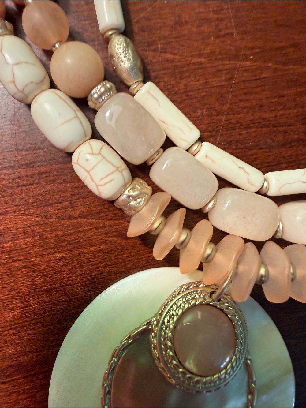 SALE🌴Beige & Blush Multi-Strand & Bead Pendant Necklace - Picture 4 of 8